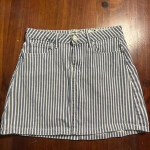 Women’s vintage Indigo Rein striped denim mini skirt, size 3